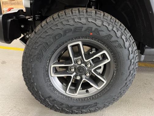 2026 Jeep Gladiator Mojave 4x4