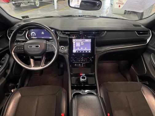 2021 Jeep Grand Cherokee L Altitude