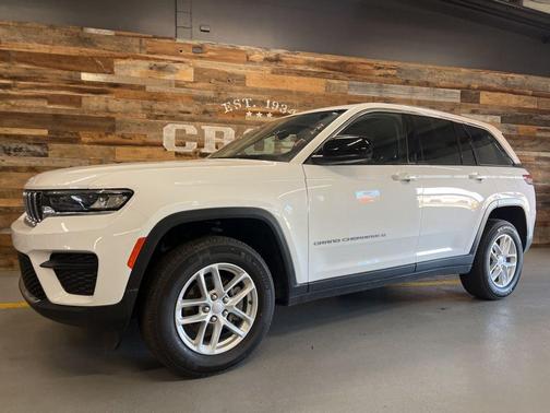 2023 Jeep Grand Cherokee Laredo