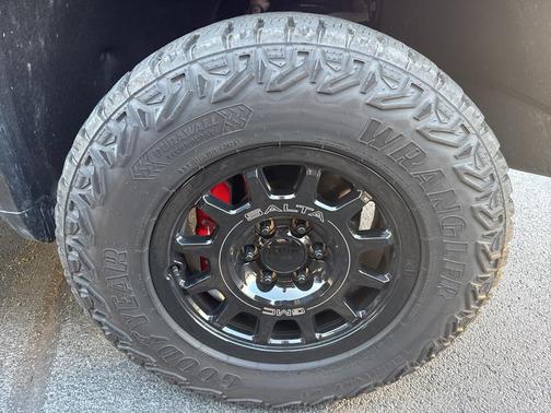 2024 GMC Sierra 1500 AT4X