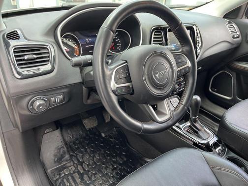 White Clearcoat 2021 Jeep Compass Limited