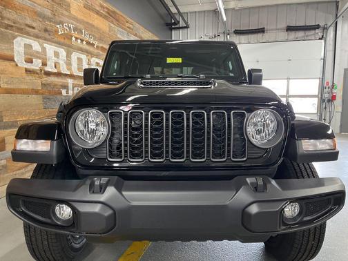 2026 Jeep Gladiator Sport S