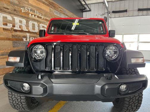 Firecracker Red Clearcoat 2021 Jeep Wrangler Willys