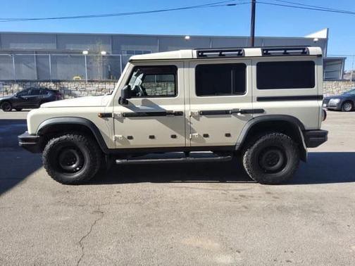 2024 INEOS Grenadier AWD