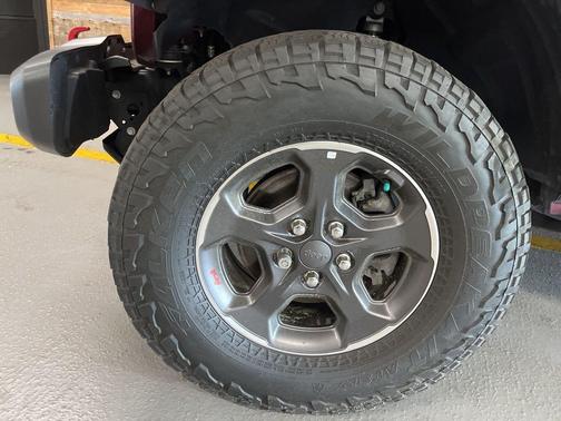 Snazzberry Pearlcoat 2022 Jeep Gladiator Rubicon