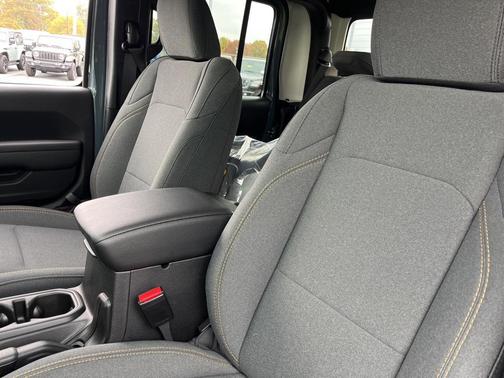 2026 Jeep Gladiator Willys 4x4