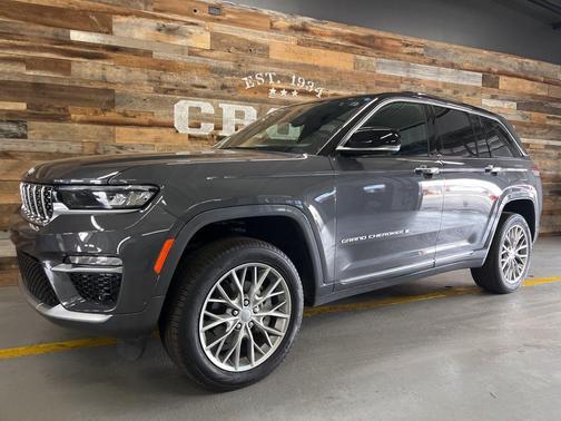 2025 Jeep Grand Cherokee Summit