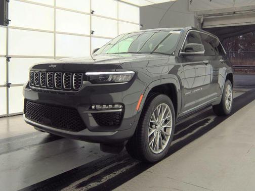 2025 Jeep Grand Cherokee Summit