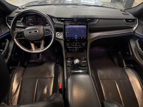 2022 Jeep Grand Cherokee Overland