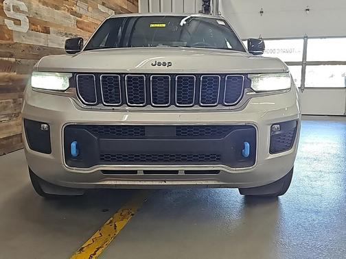 2023 Jeep Grand Cherokee 4xe Overland