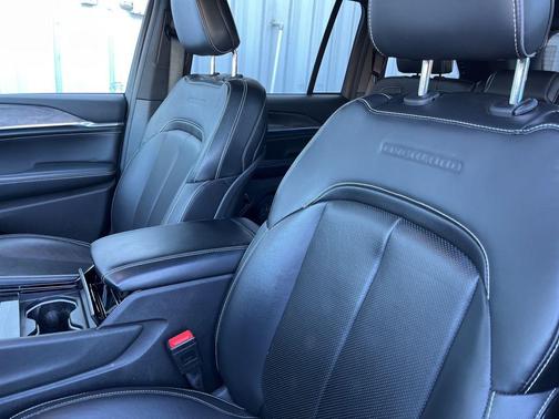 2023 Jeep Grand Cherokee 4xe Overland