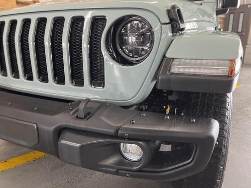 2023 Jeep Wrangler 2-Door Freedom 4x4