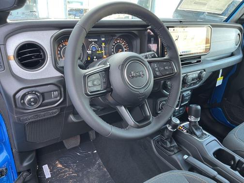 2026 Jeep Gladiator Willys 4x4