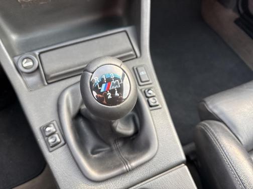 1990 BMW M3 Base