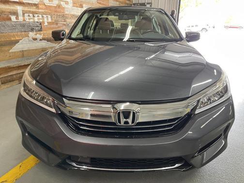 2017 Honda Accord Hybrid Touring
