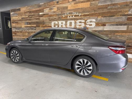 2017 Honda Accord Hybrid Touring