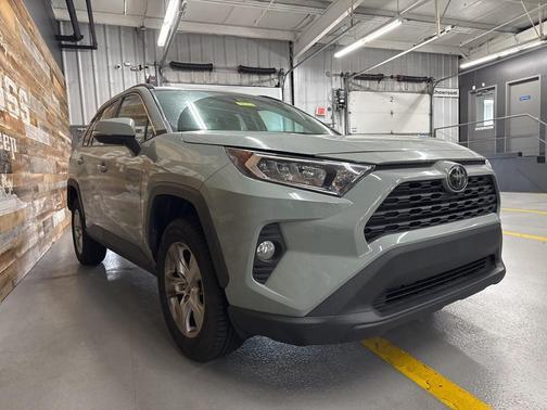 2019 Toyota RAV4 XLE