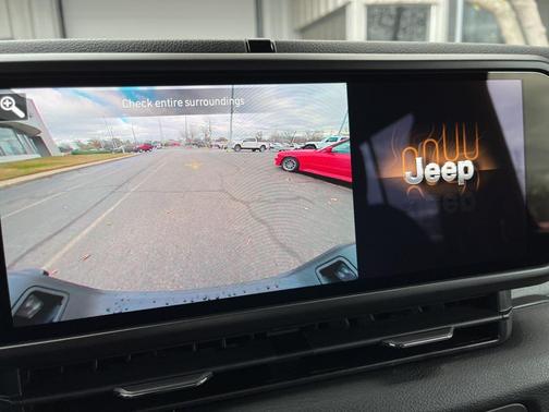 2026 Jeep Gladiator Willys 4x4