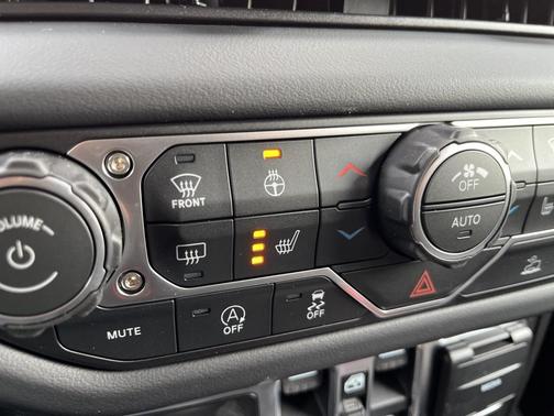 2026 Jeep Gladiator Mojave 4x4