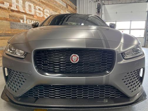 2019 Jaguar XE SV Project 8