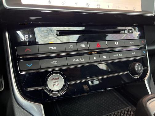 2019 Jaguar XE SV Project 8