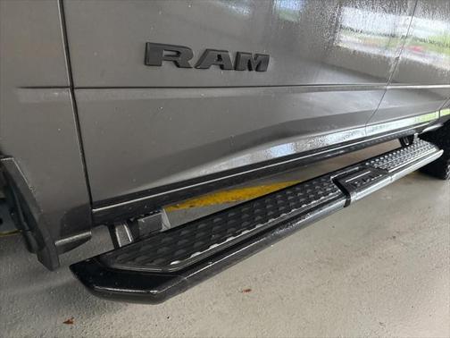 2023 RAM 2500 Big Horn Crew Cab 4x4 6'4' Box