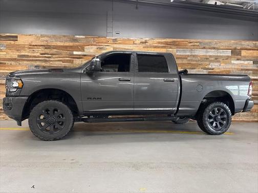 2023 RAM 2500 Big Horn Crew Cab 4x4 6'4' Box