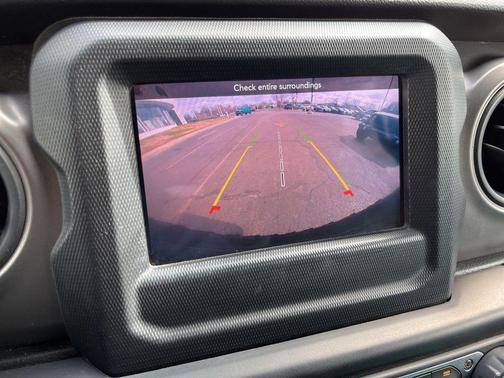 2022 Jeep Wrangler Willys