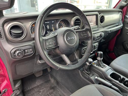 2022 Jeep Wrangler Willys