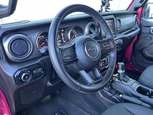 2022 Jeep Wrangler Unlimited Sport