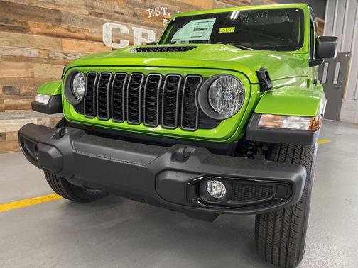 2026 Jeep Gladiator Sport S