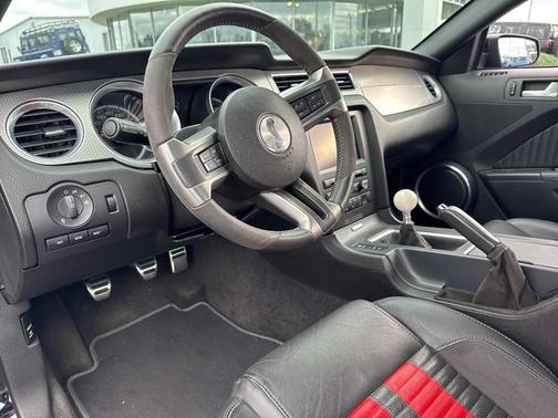 2011 Ford Shelby GT500 Base