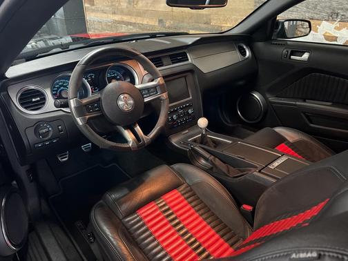 2011 Ford Shelby GT500 Base