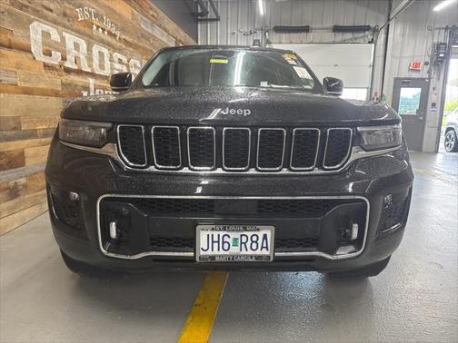 2022 Jeep Grand Cherokee Overland