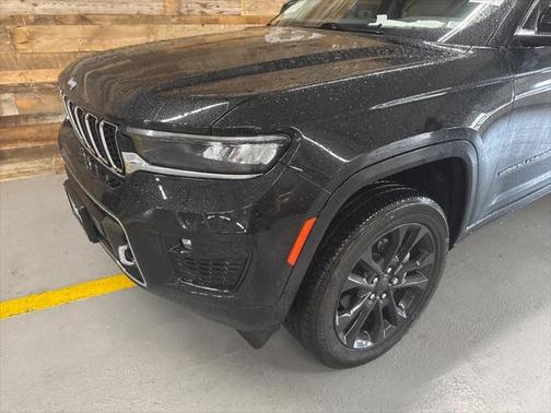 2022 Jeep Grand Cherokee Overland