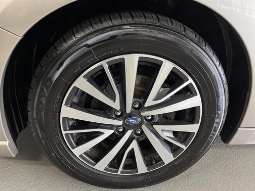 2019 Subaru Legacy Base