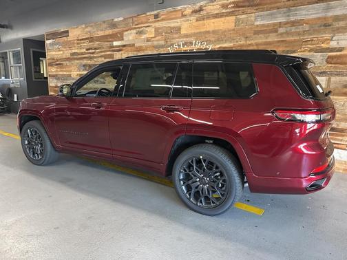 2025 Jeep Grand Cherokee L Summit Reserve