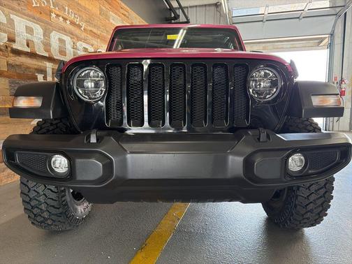 Limited Edition Tuscadero Pearlcoat 2022 Jeep Wrangler Willys