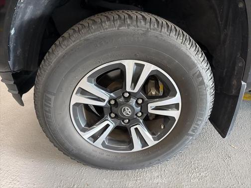 2016 Toyota Tacoma TRD Sport