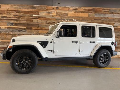 2023 Jeep Wrangler 4-Door Freedom 4x4