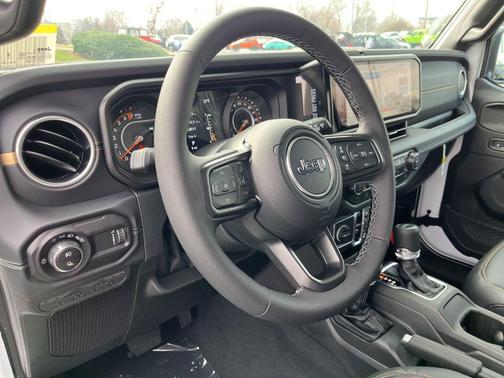 2026 Jeep Gladiator Sahara 4x4