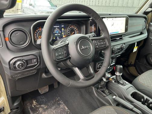 2026 Jeep Gladiator Mojave 4x4