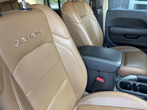 Limited Edition Gobi Clearcoat 2022 Jeep Wrangler Unlimited 4xe Sahara