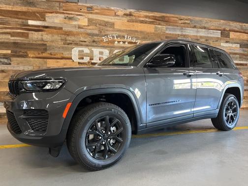 2025 Jeep Grand Cherokee Altitude