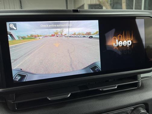 2026 Jeep Gladiator Willys 4x4