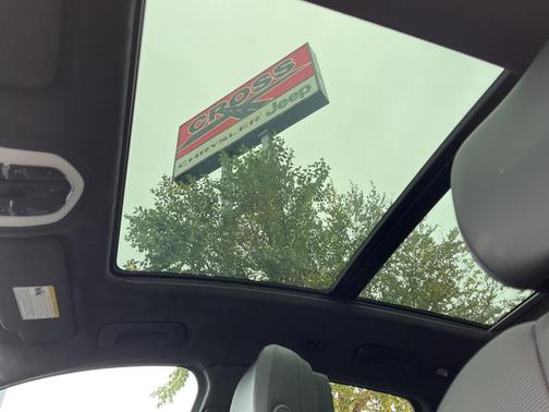 2020 Porsche Macan Turbo