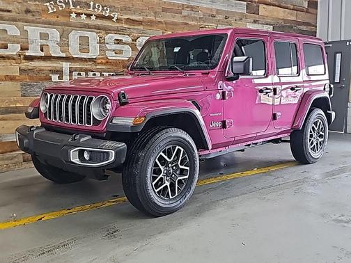 2024 Jeep Wrangler 4-Door Sahara 4x4