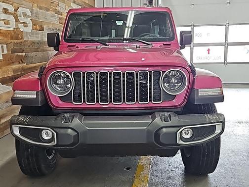 2024 Jeep Wrangler 4-Door Sahara 4x4