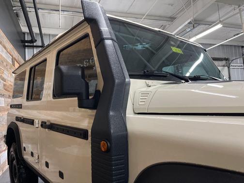 2024 INEOS Grenadier AWD