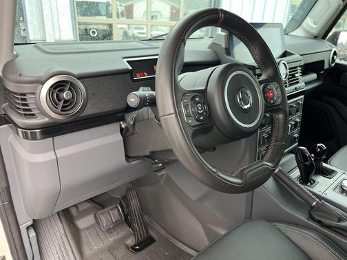 2024 INEOS Grenadier AWD